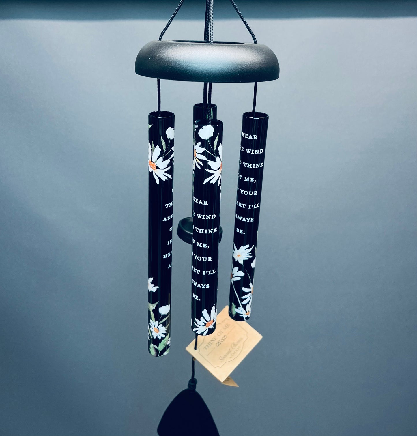 Hear the wind and think of me mini chime with daisies