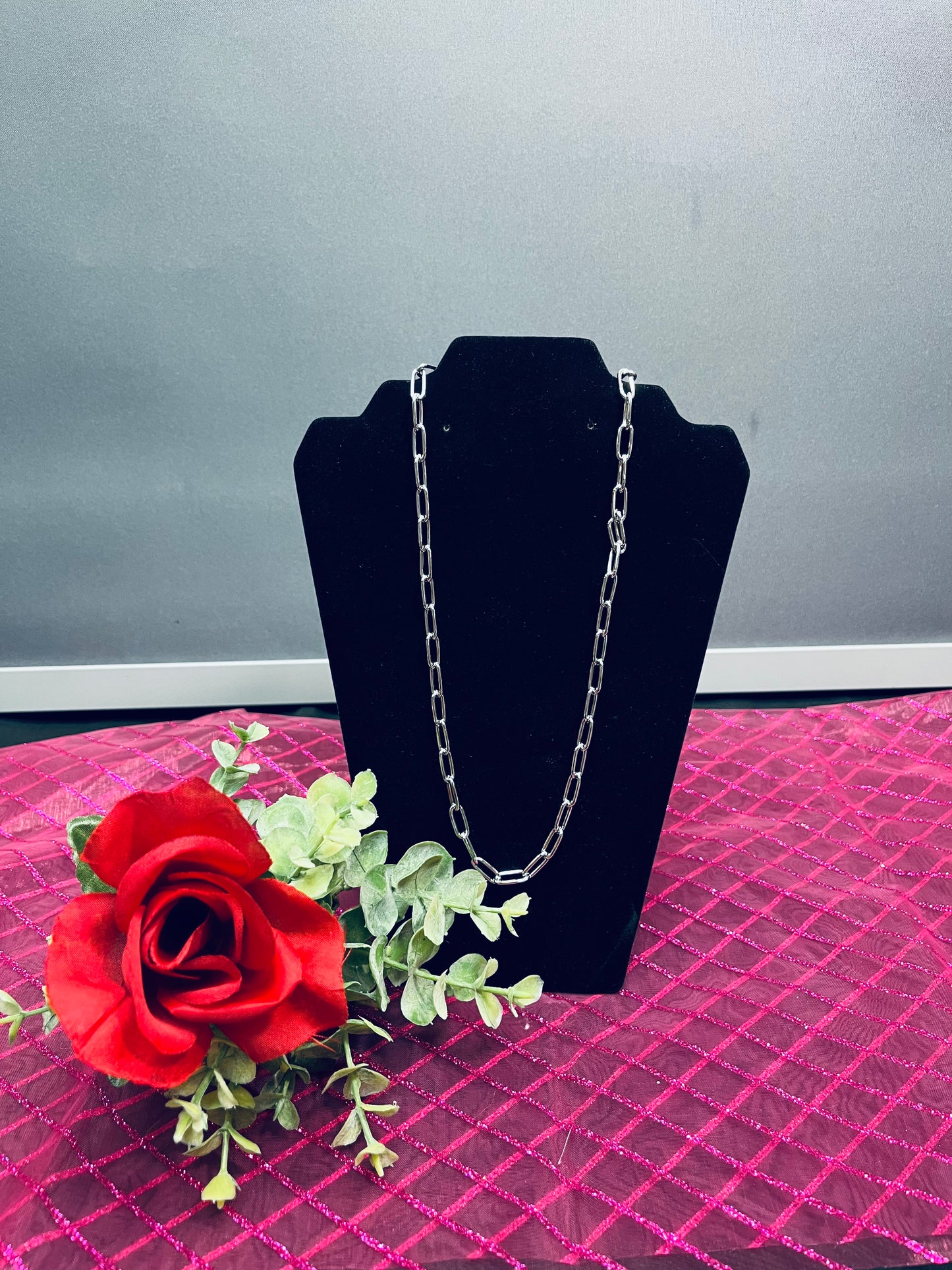 Silver chain link