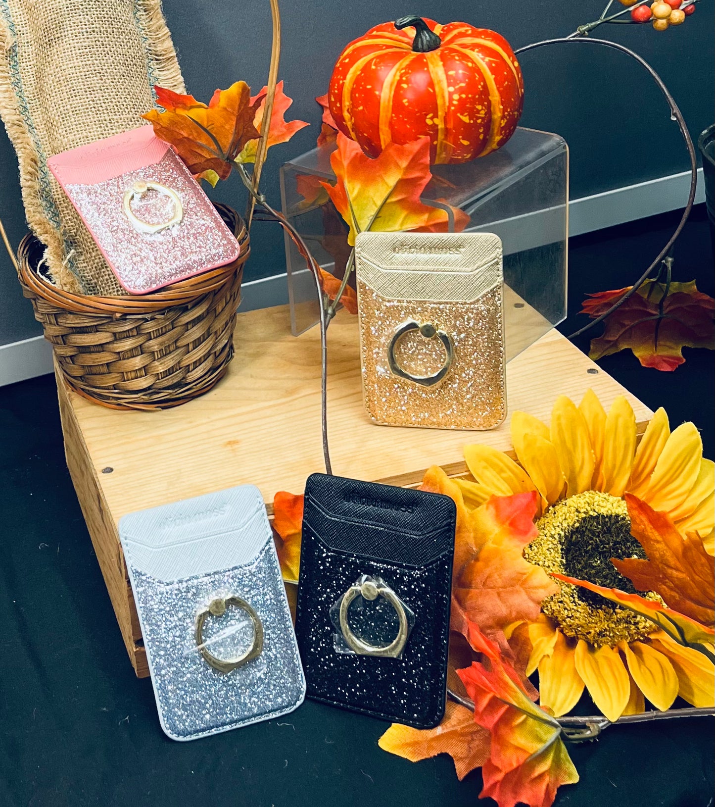 Ring cling cardholder