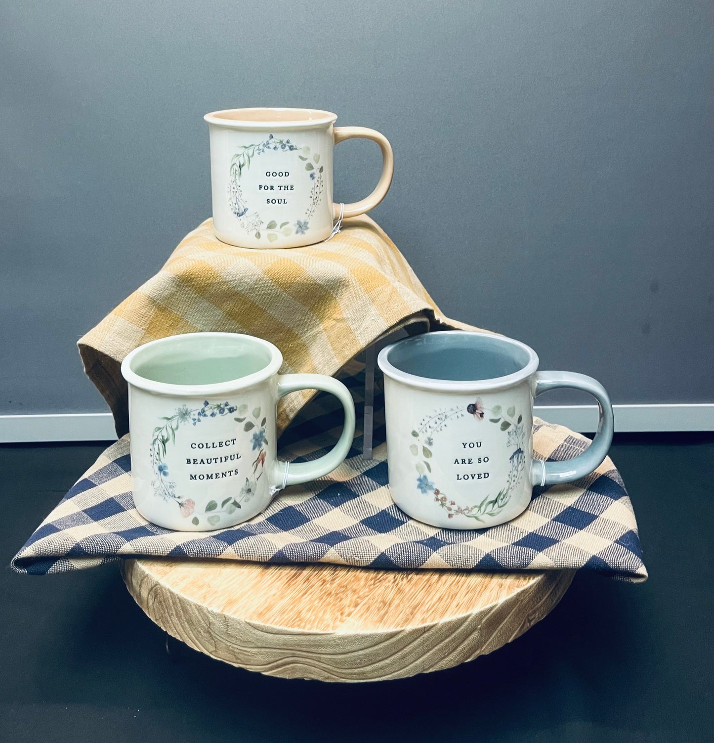 Floral detail mugs