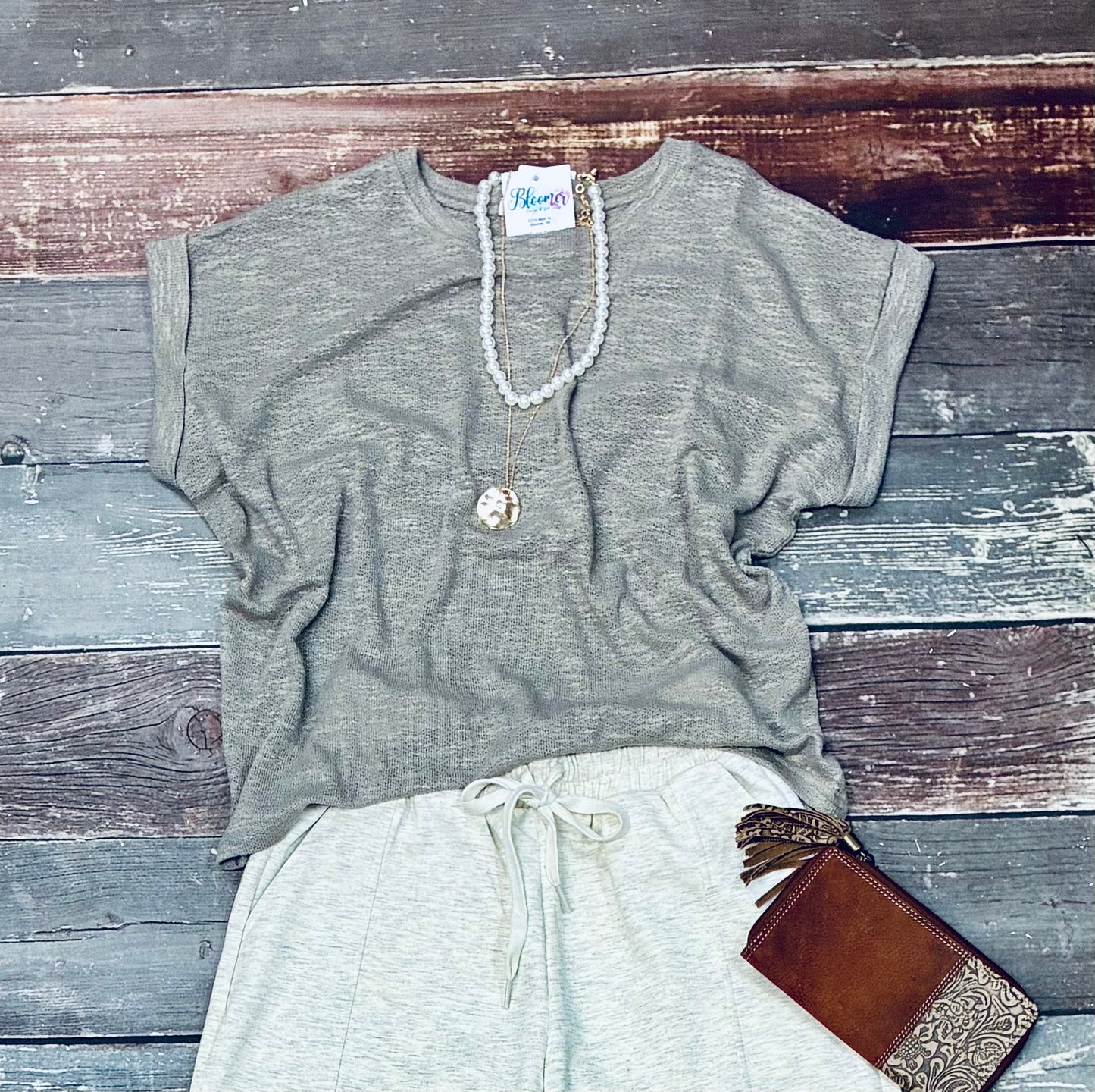 Ashy brown knit rolled sleeve tee