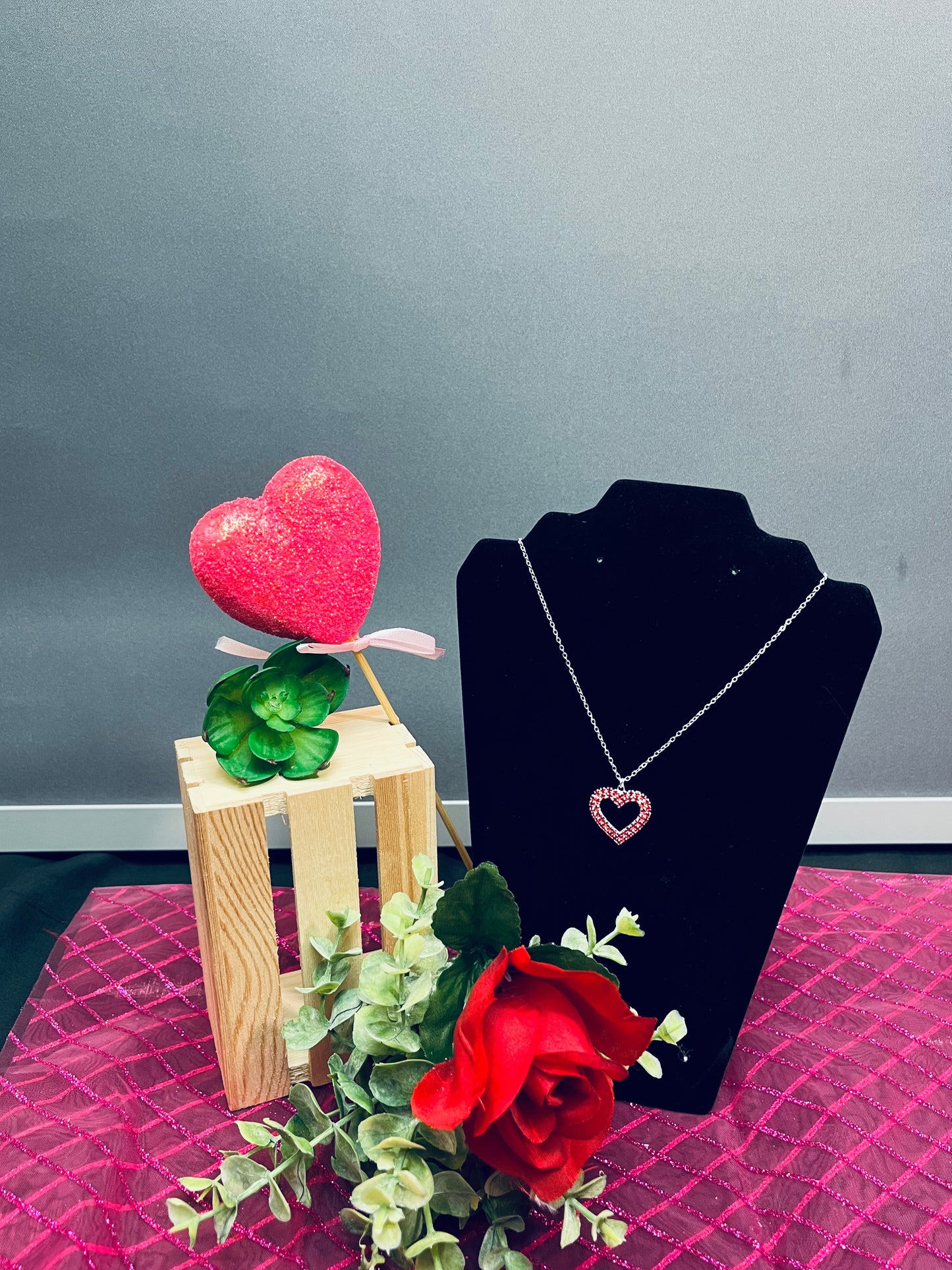 Red & white crystal heart