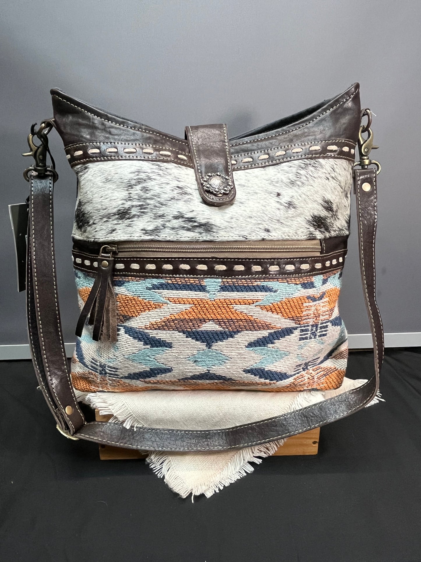 Sun serape shoulder bag