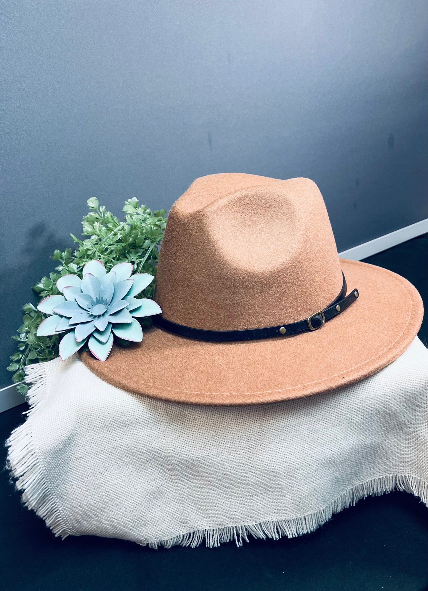 Buckle accent fedoras