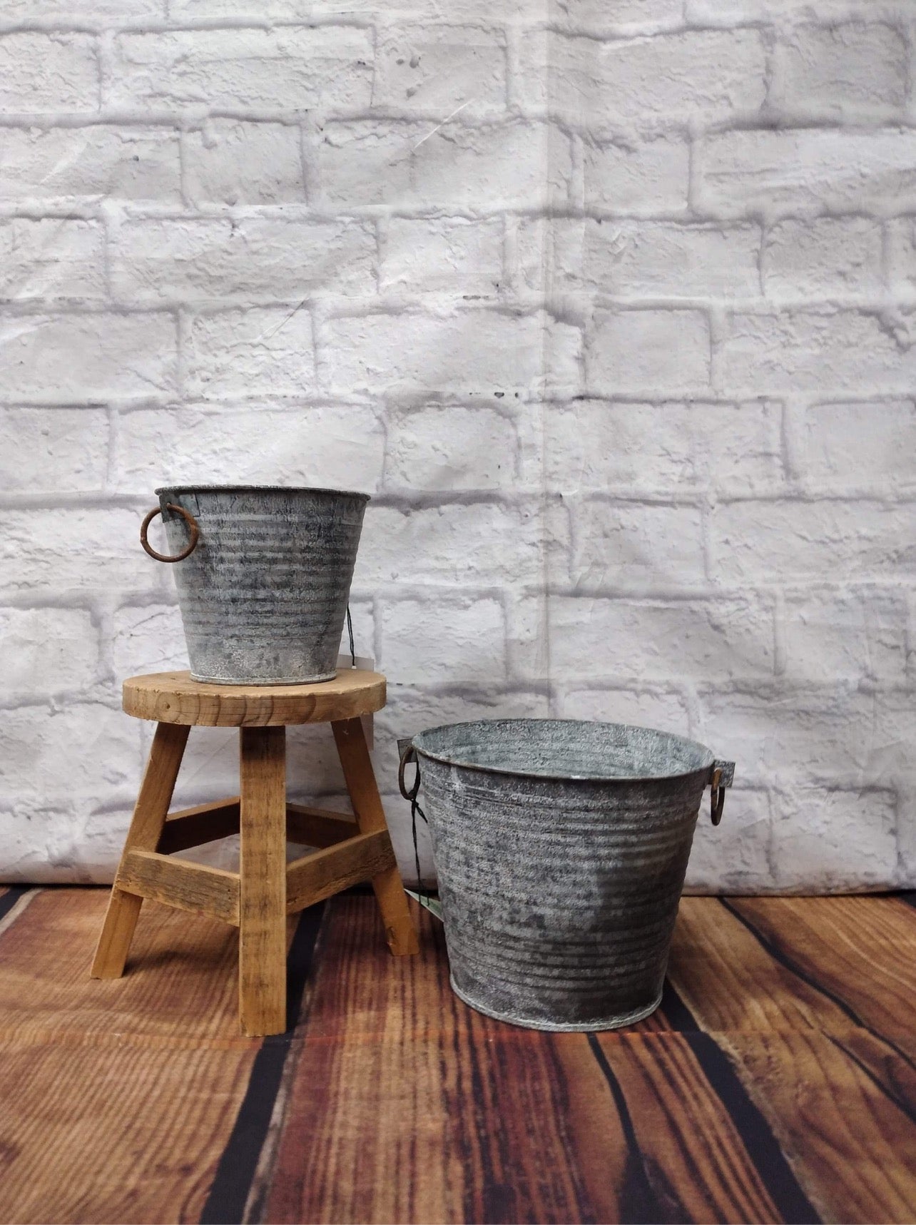 Metal pail