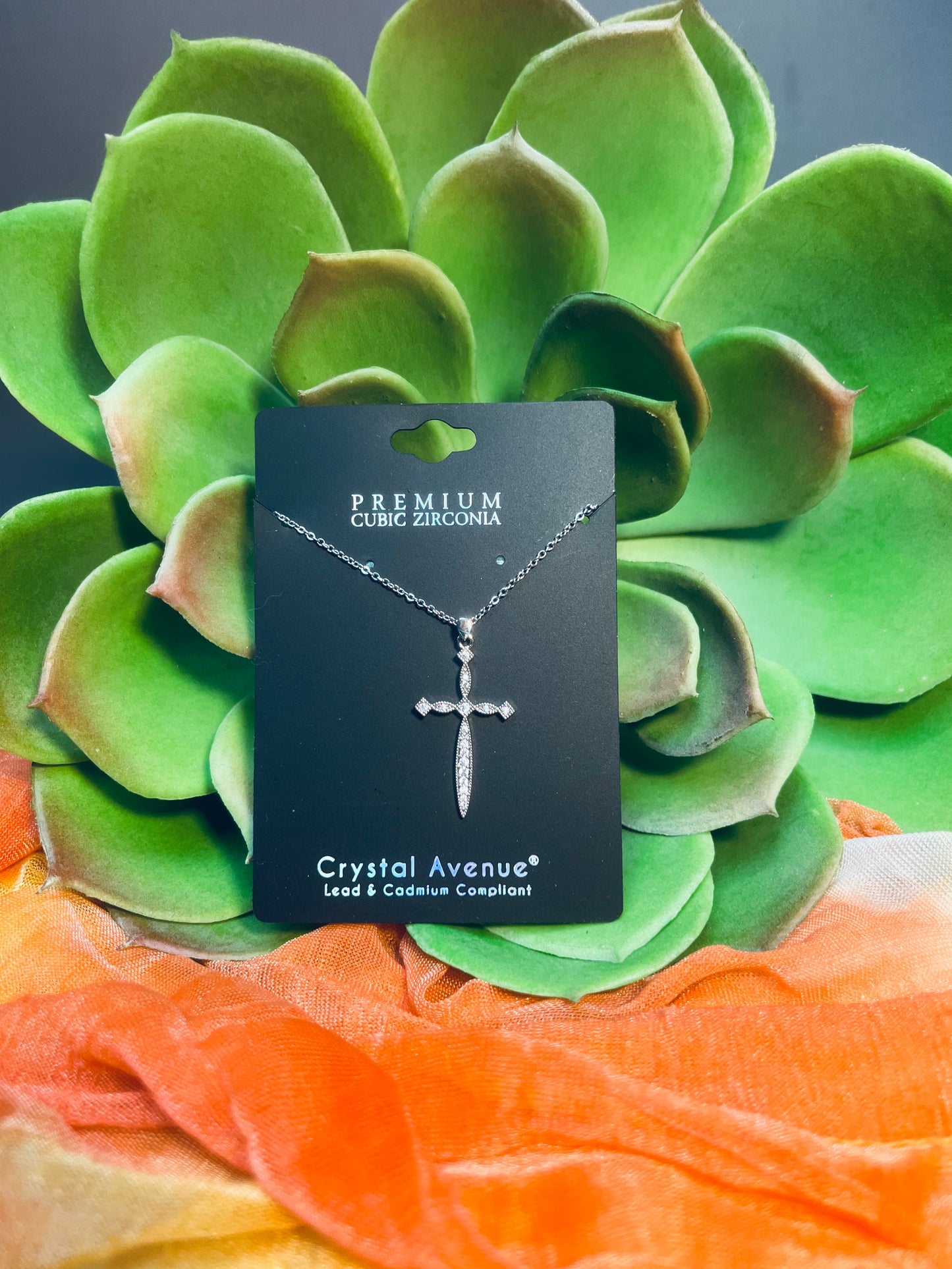 Decorative cross necklace