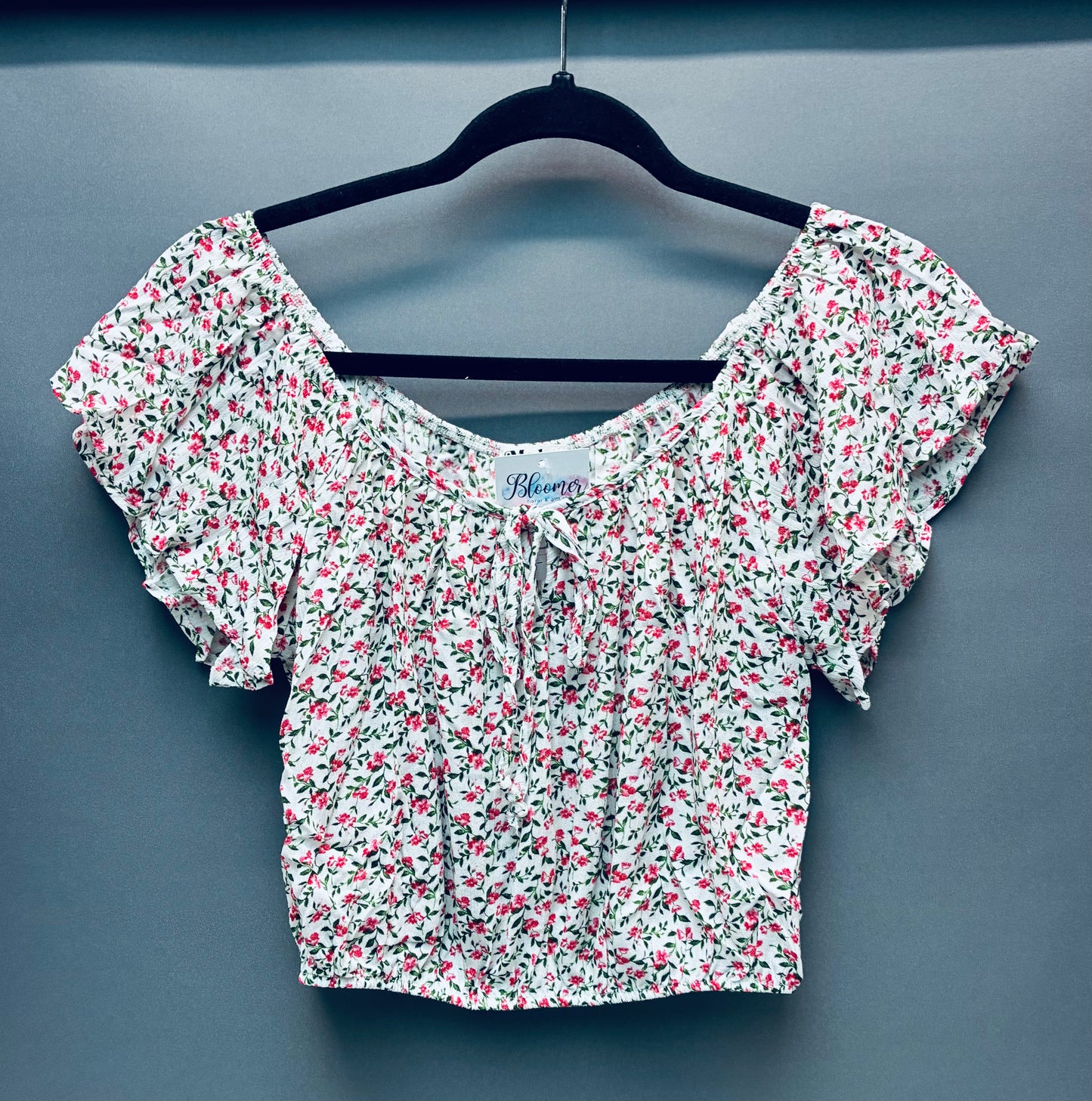 Cropped floral flutter sleeve top