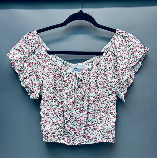Cropped floral flutter sleeve top