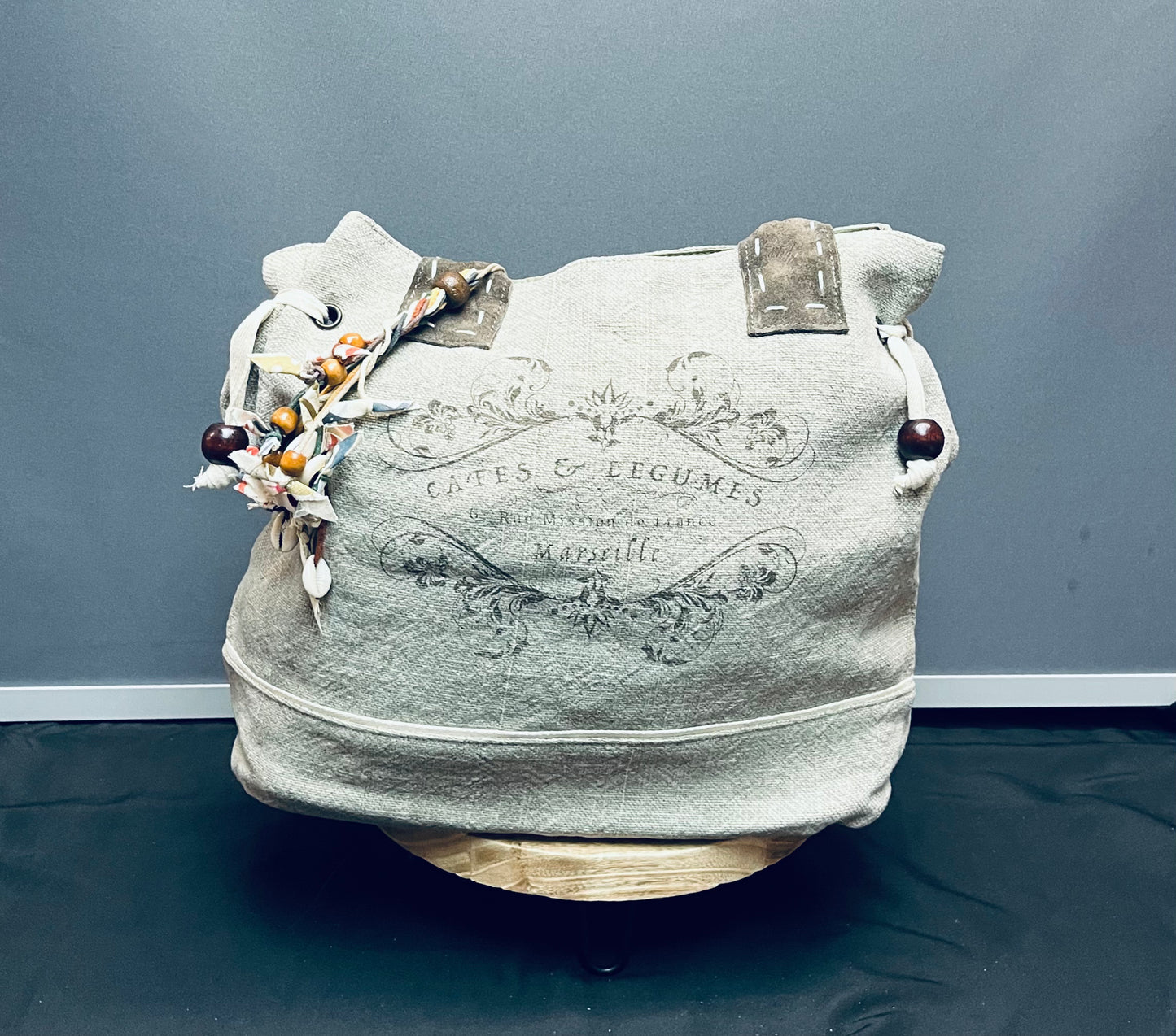 Old soul tote bag in white ash