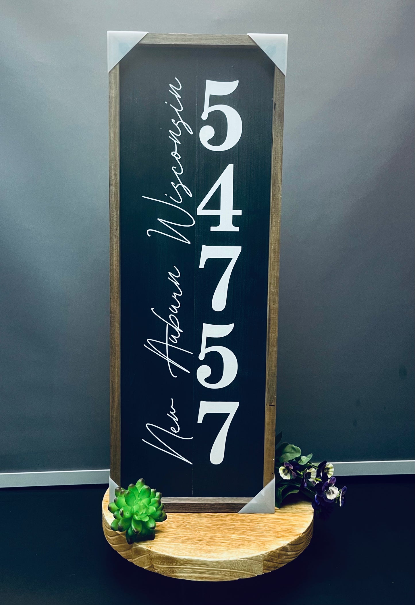 New Auburn zip code sign