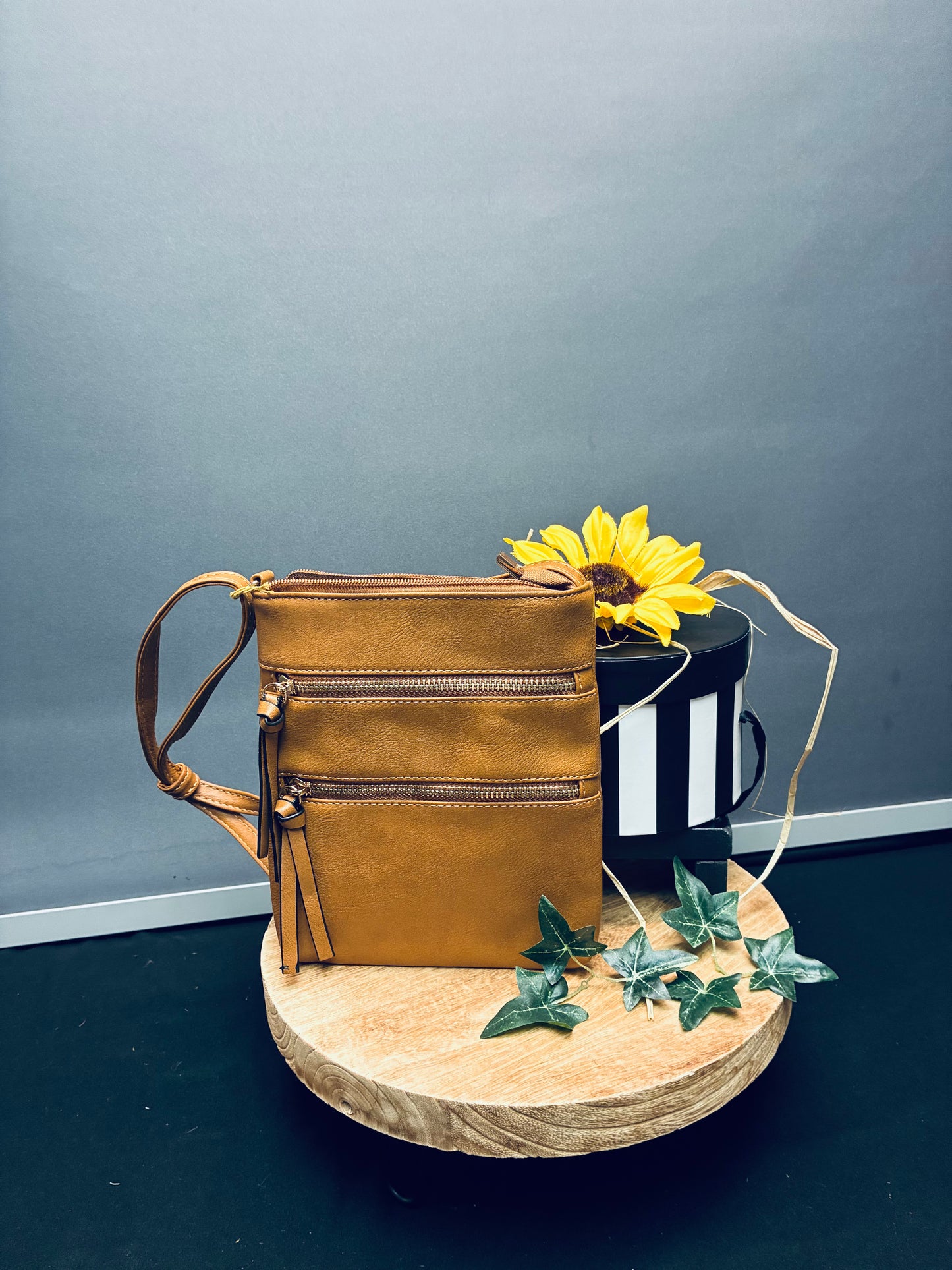 Brown crossbody purse two front zipper pockets