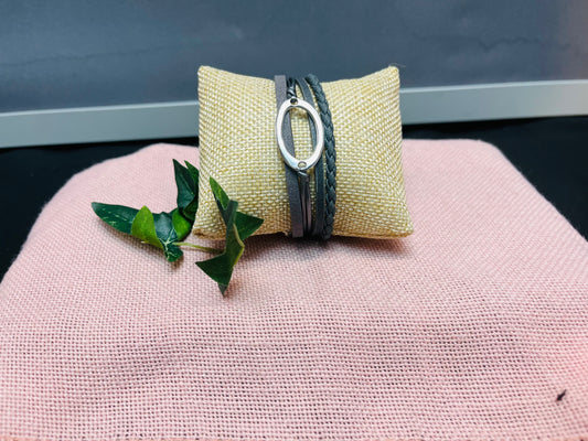 Grey multi strand bracelet w/magnetic clasp