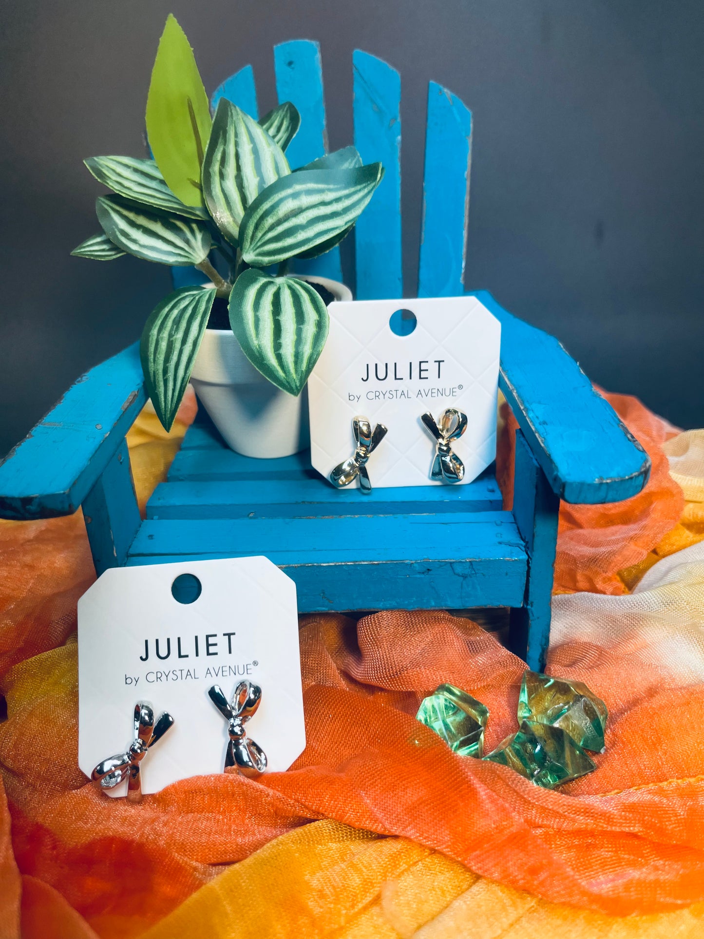 Bow earrings