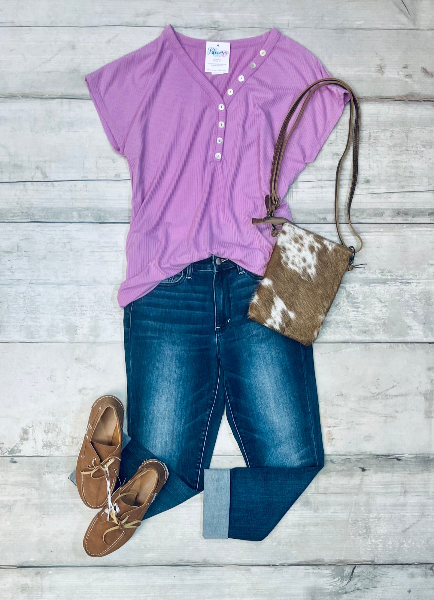 Lavender ribbed t-shirt with faux buttons