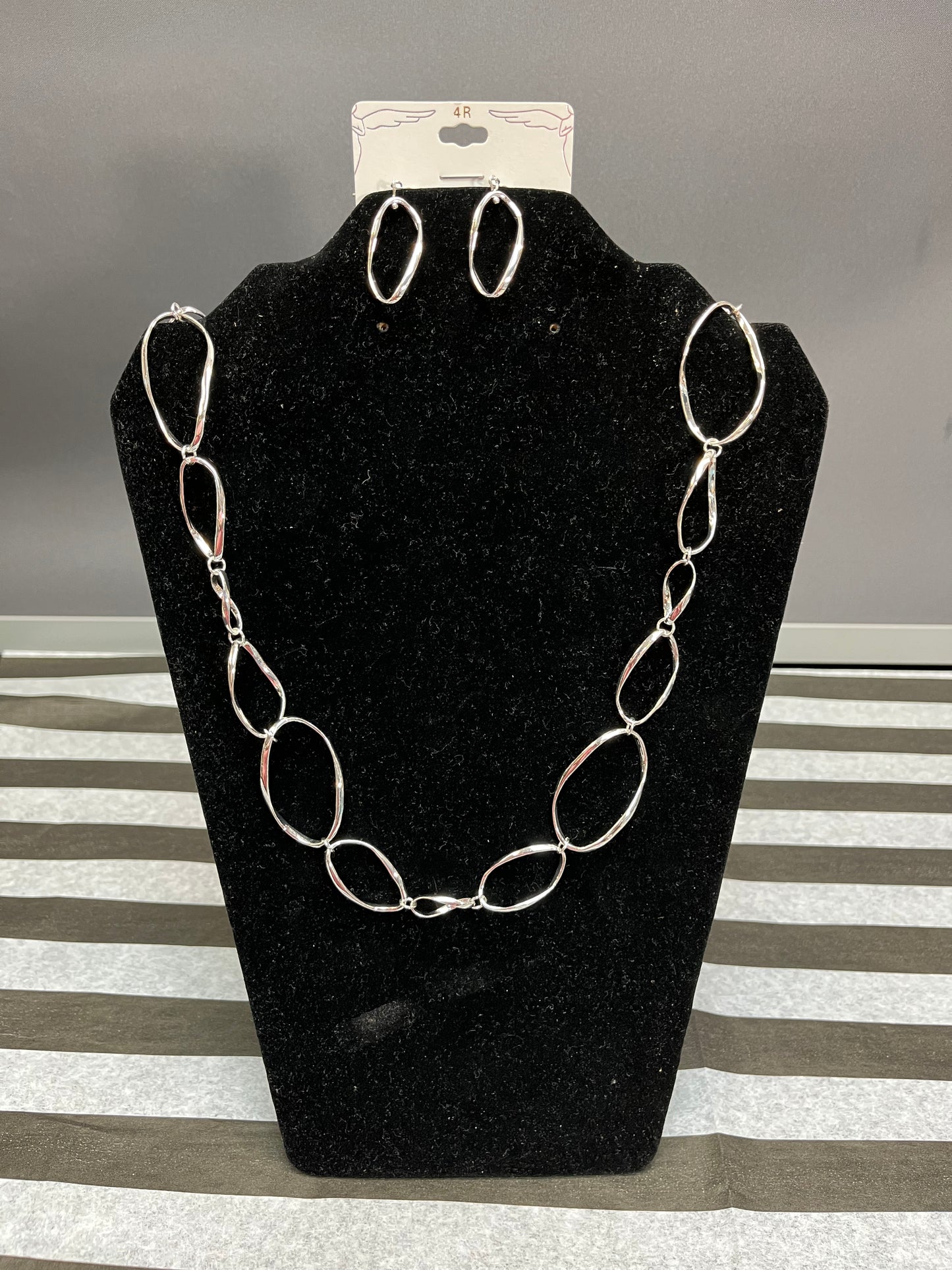 Silver large link necklace and earrings