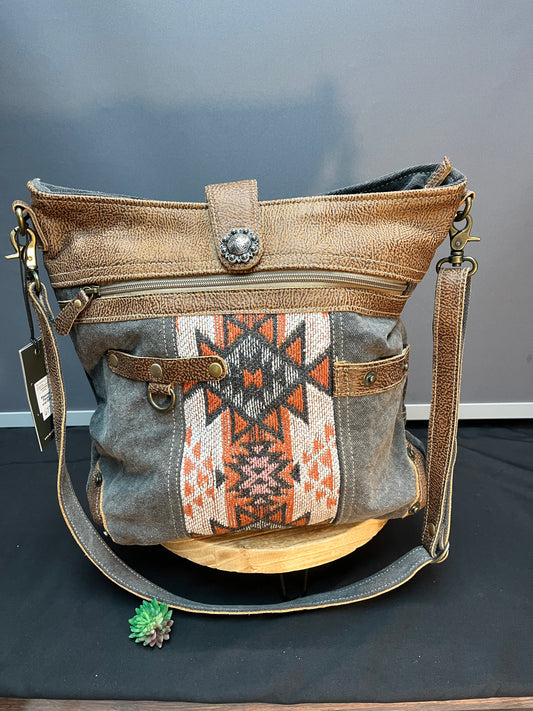 Pueblo Horizon shoulder bag