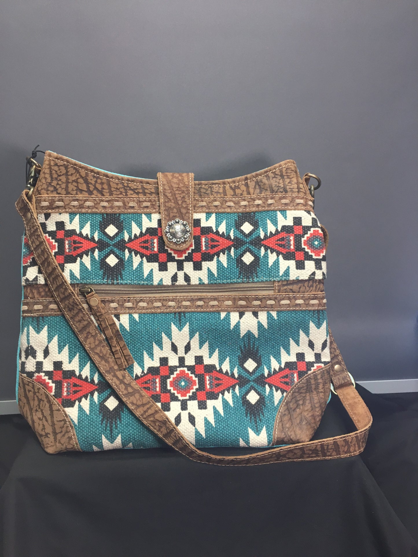 Tribe of the sun shoulder bag