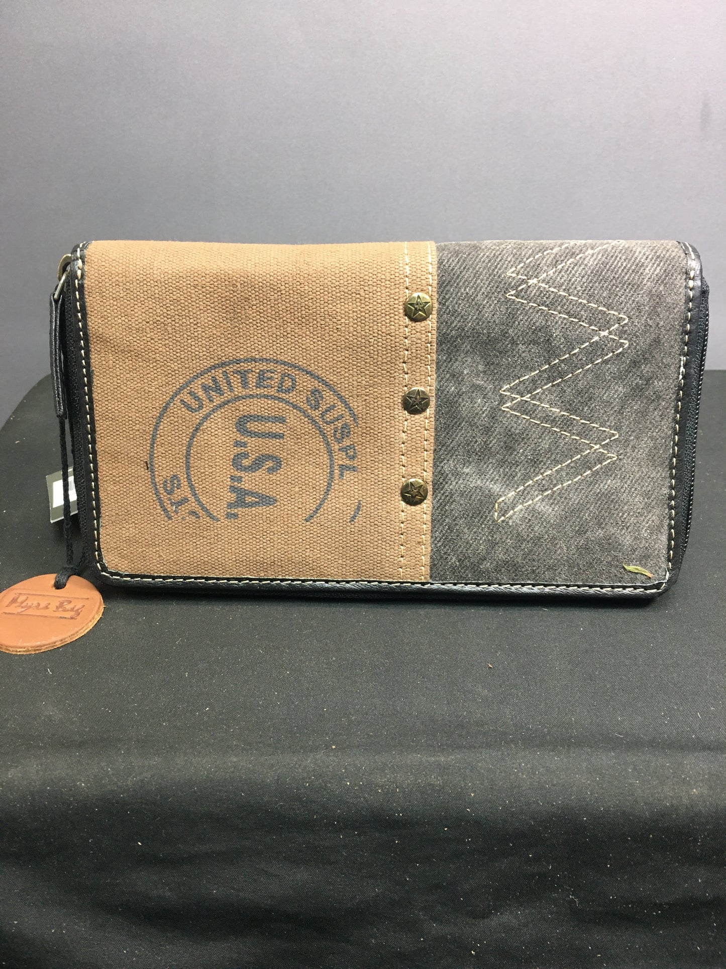 Zipper brown wallet