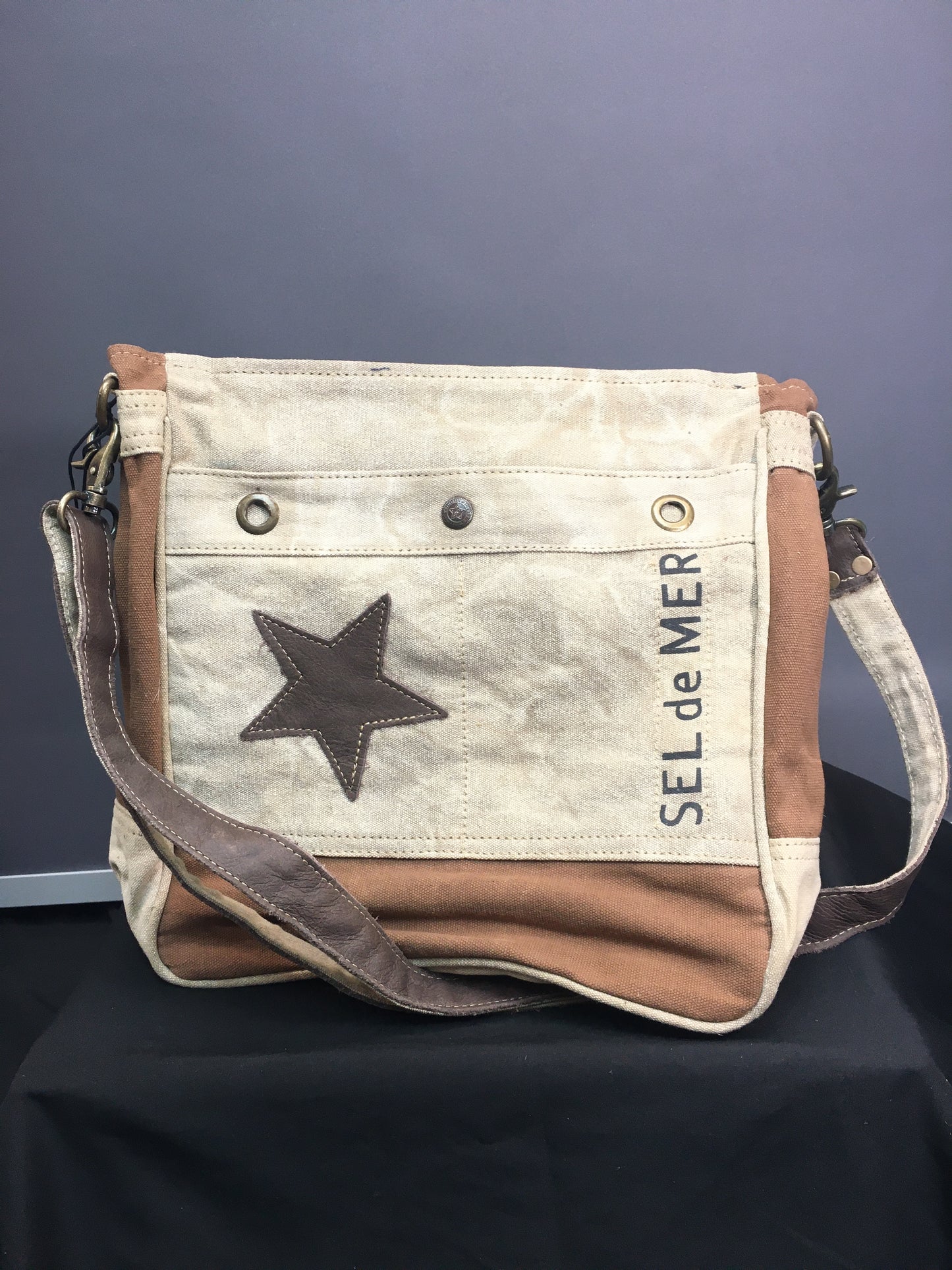 Studded Star shoulder bag
