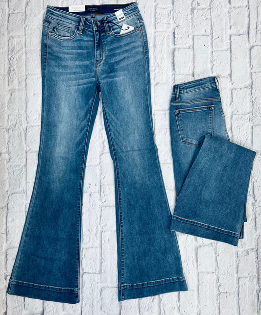 Judy Blue Flare Jeans 229