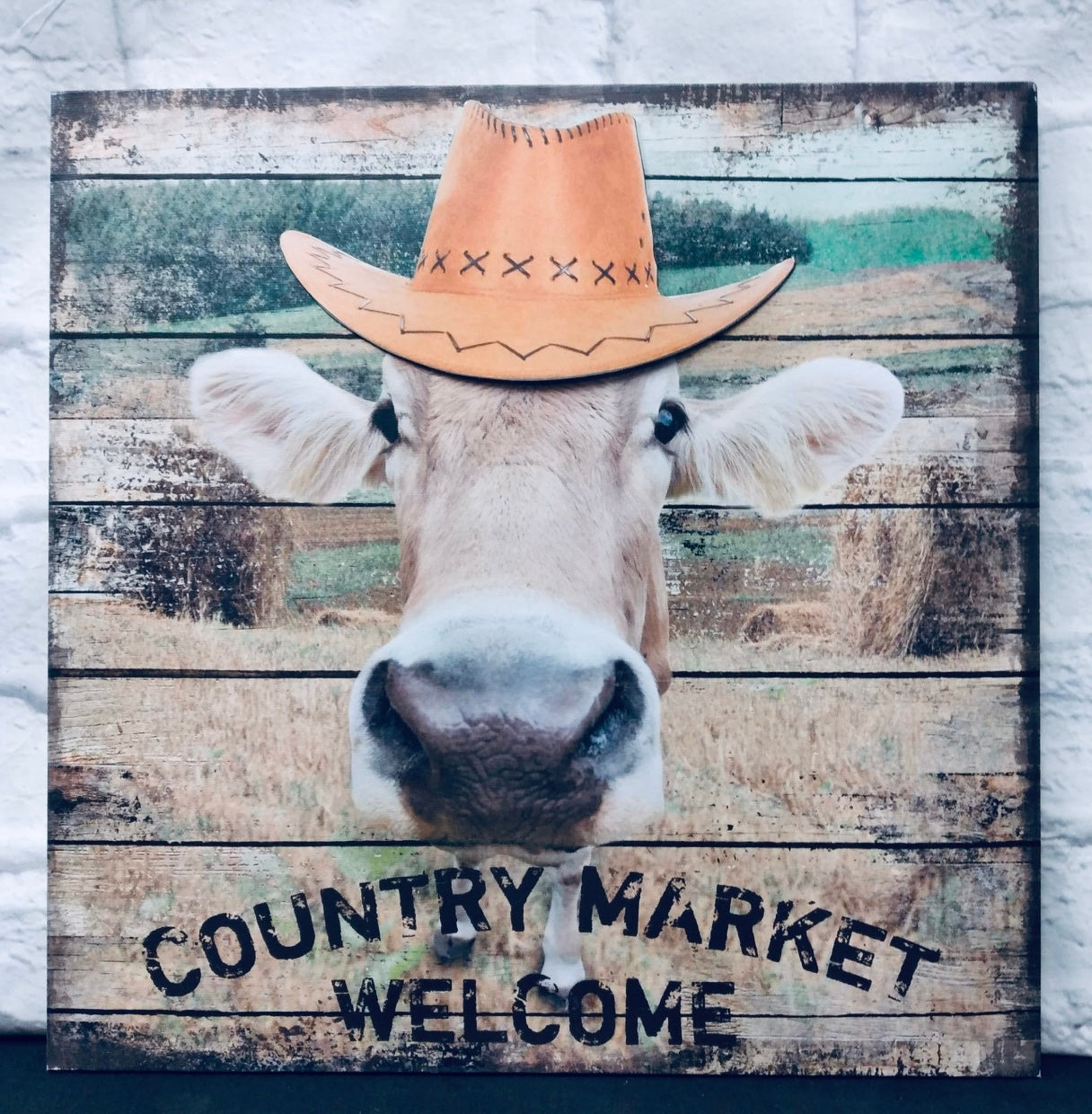 “Country Market Welcome” Sign